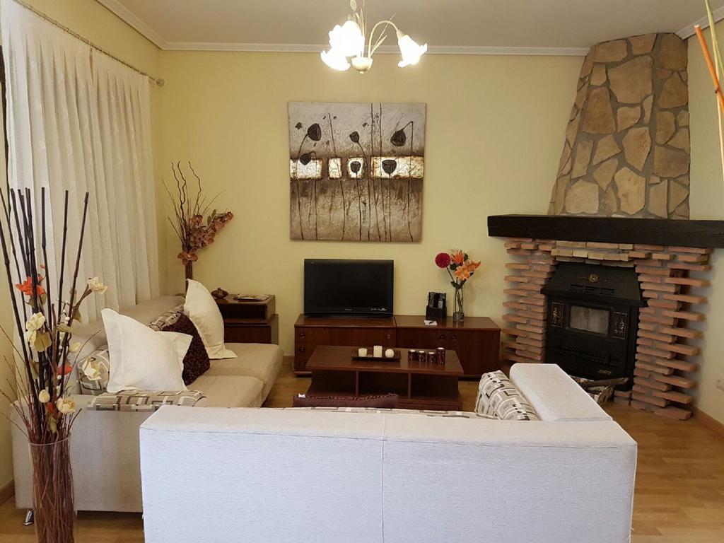 Casa Rural Claudia Albarracín エクステリア 写真